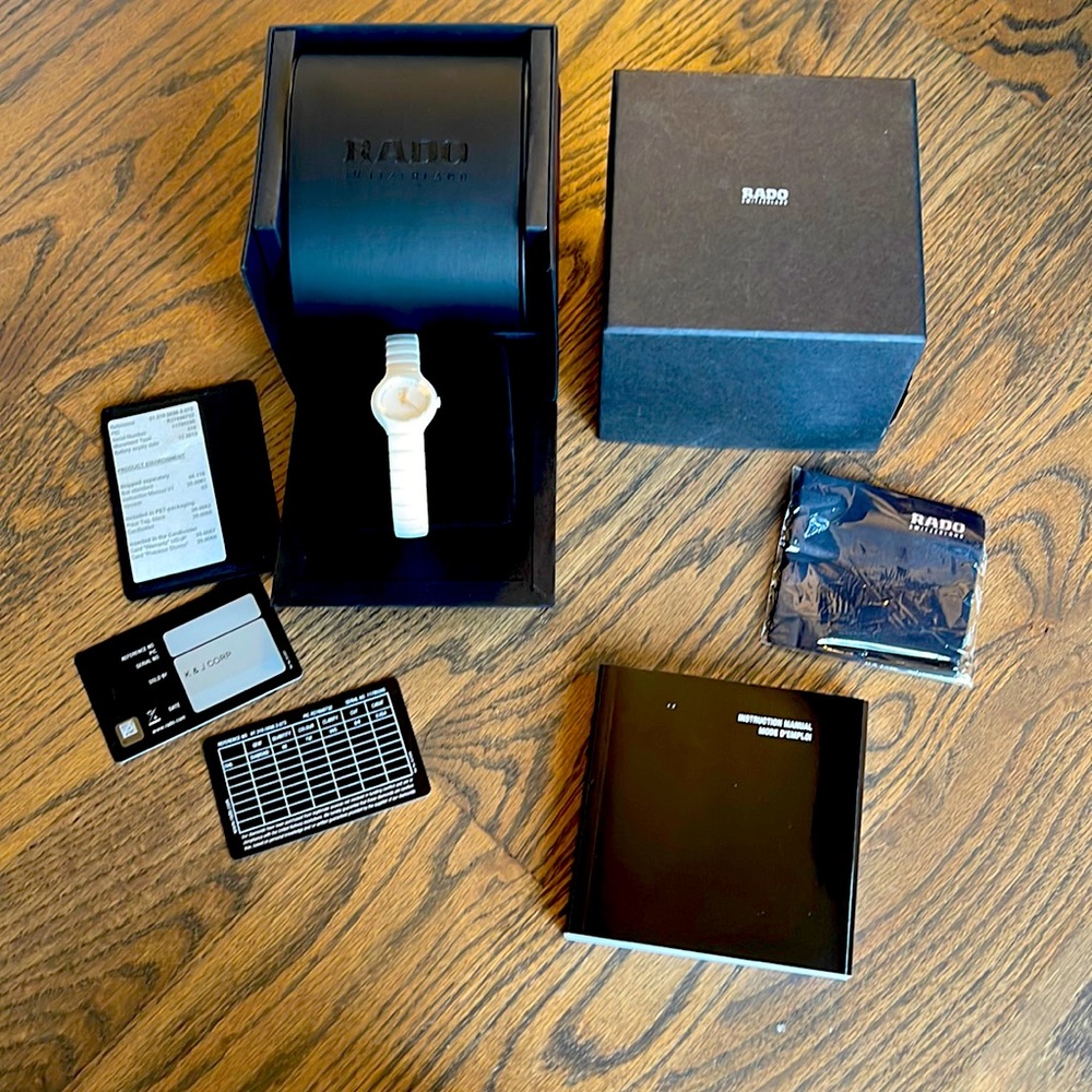 RADO True Jubile Ladies Watch
R27696732